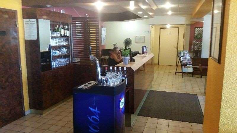 Brit Hotel Sarreguemines Dalaman gambar