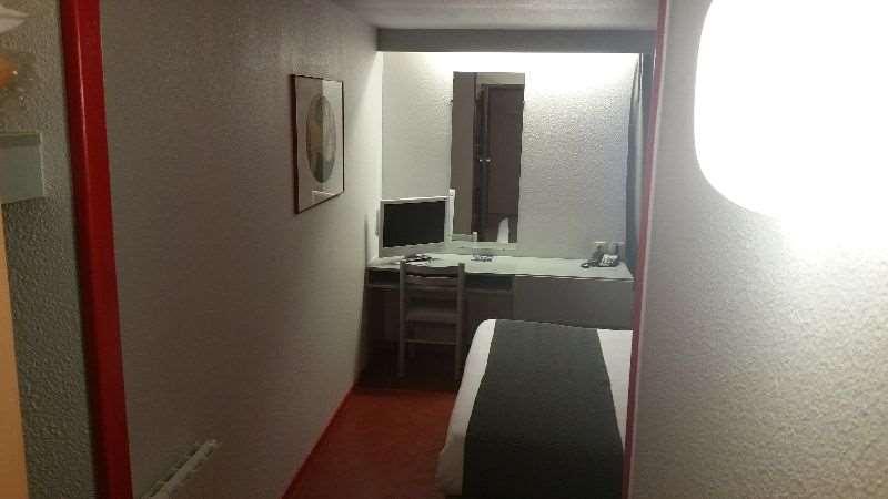 Brit Hotel Sarreguemines Bilik gambar